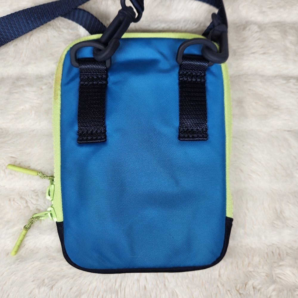 Lululemon Easy Access Crossbody Bag Navy and Lime - Picture 3 of 6